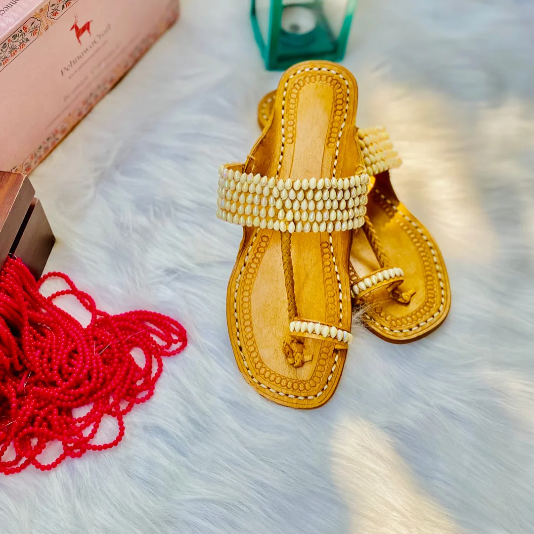 White pearl Kolhapuri