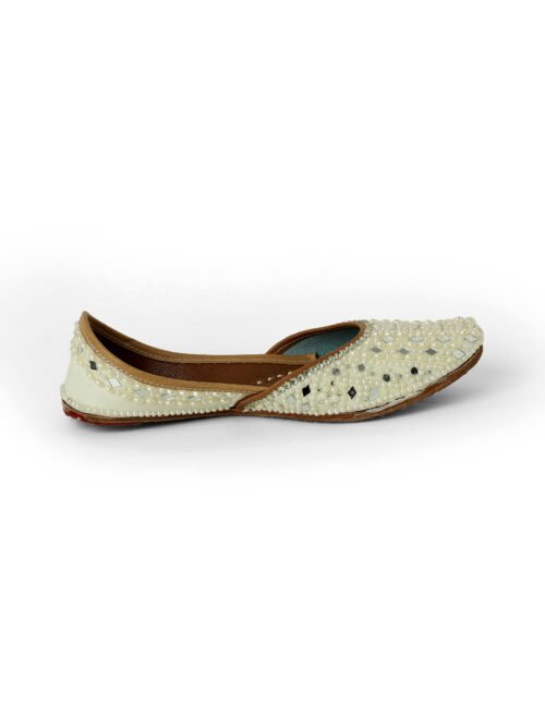 Dove Pearl Jutti for women - Image 4