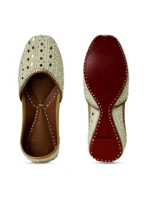 Dove Pearl Jutti for women - Image 5