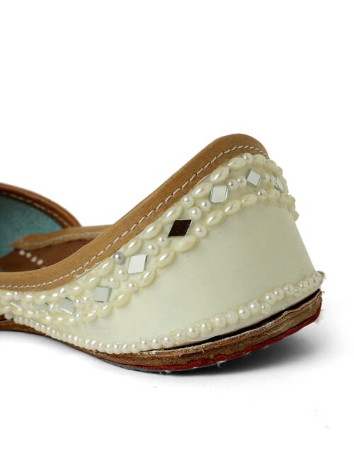 Dove Pearl Jutti for women - Image 7