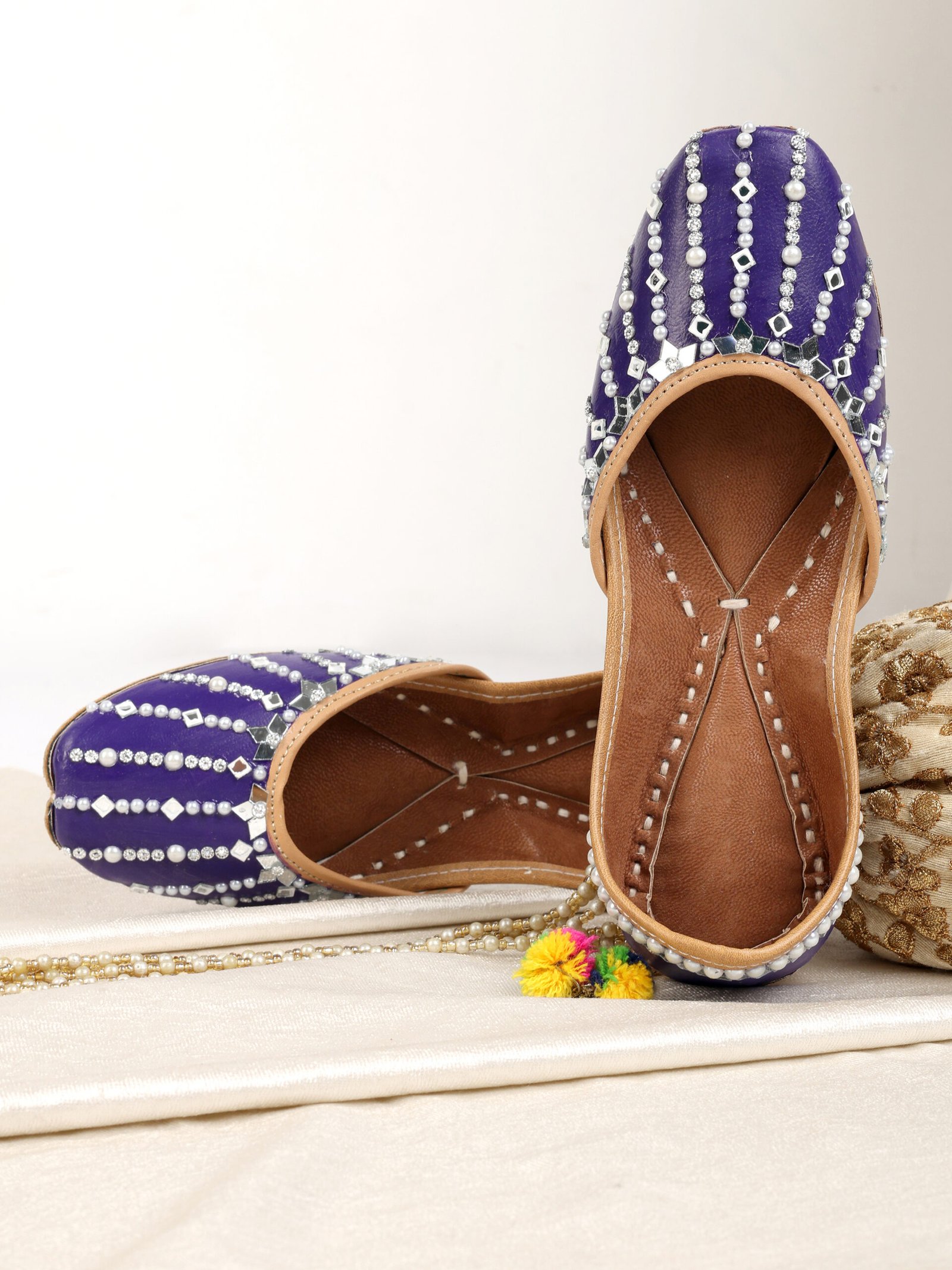 PehnawaCraft kyra purple jutti