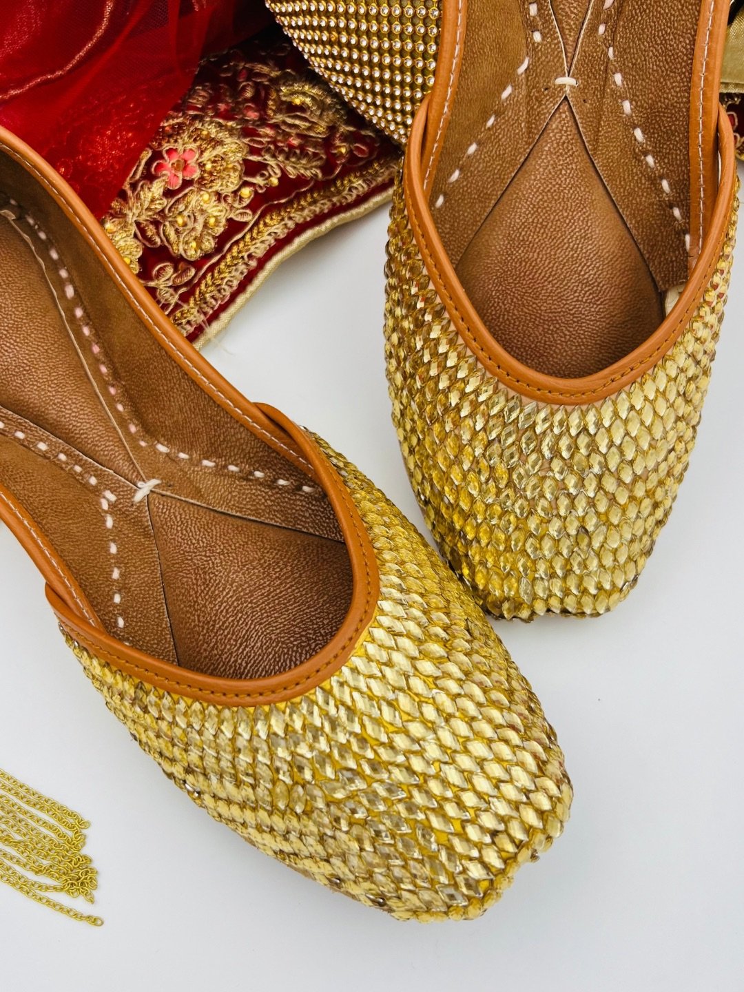 PehnawaCraft Golden Stone Jutti for Women