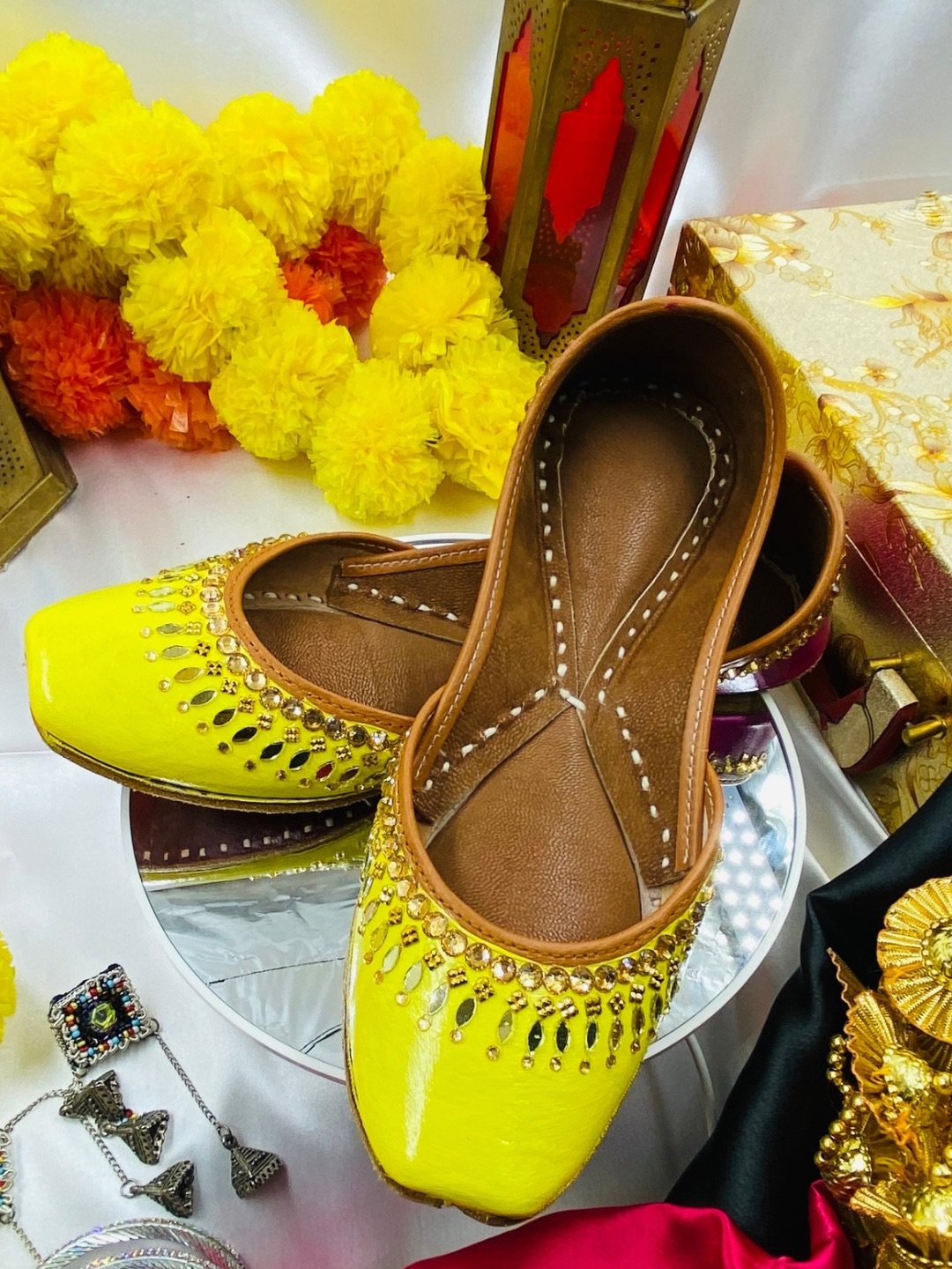 PehnawaCraft Rimjhim Yellow Jutti for Women | Hand-Crafted Jutti
